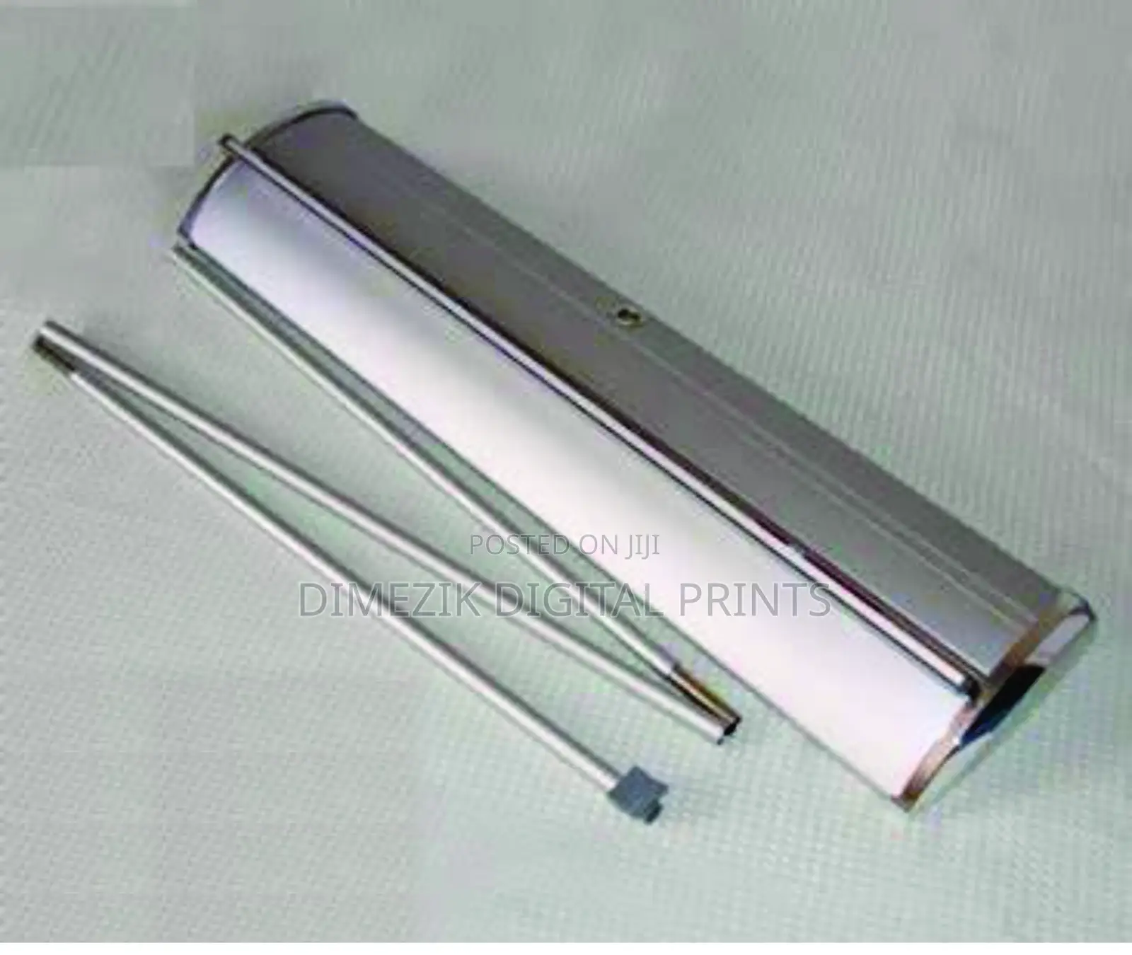 Roll-Up Stand