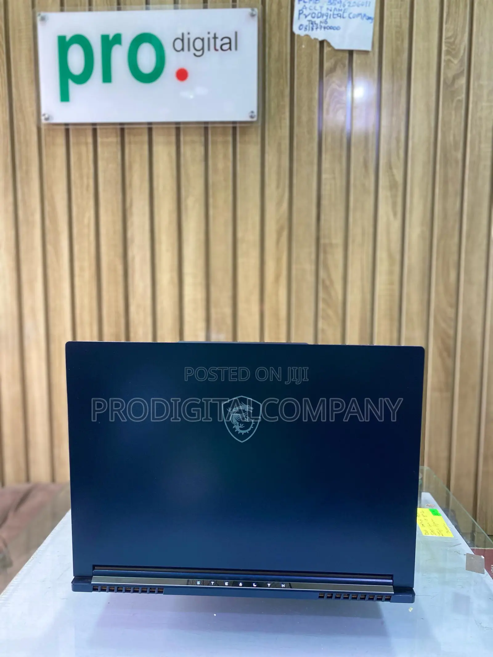 Laptop MSI Stealth 16 Studio A13VG 32GB Intel Core I7 SSD 1T