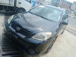 Photo - Toyota Matrix 2005 Blue