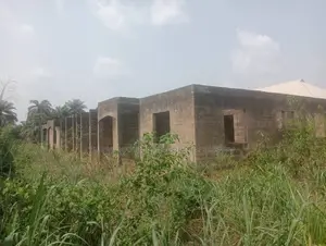 2bdrm Block of Flats in Breeders Estate, Akure for sale