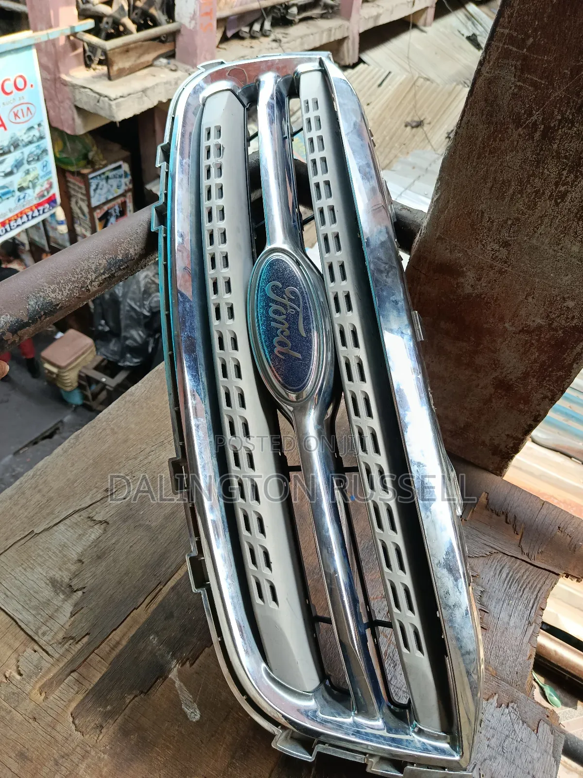 Ford Taurus Front Grill