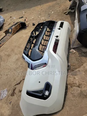 Complete Front Bumper and Front Grill Hilux 2022