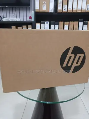 New Laptop HP 240 G9 8GB Intel Core I3 SSD 256GB