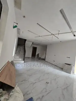 5bdrm Duplex in Magodo Phase 2 for rent