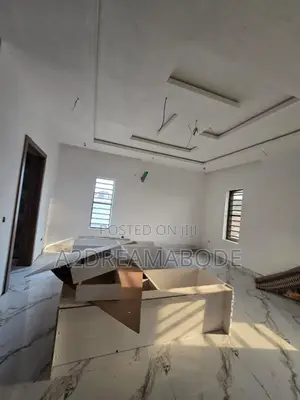 5bdrm Duplex in Magodo Phase 2 for rent