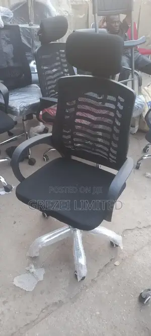 Victory Executive Chair