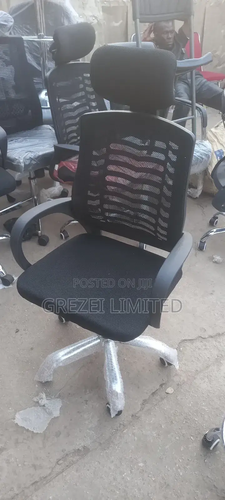 Victory Executive Chair