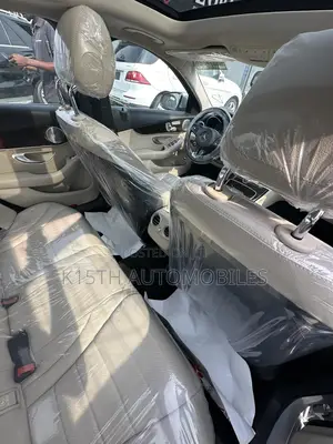 Mercedes-Benz C300 Luxury 4matic Sedan AWD (2.0L 4cyl 7A) 2017 Silver