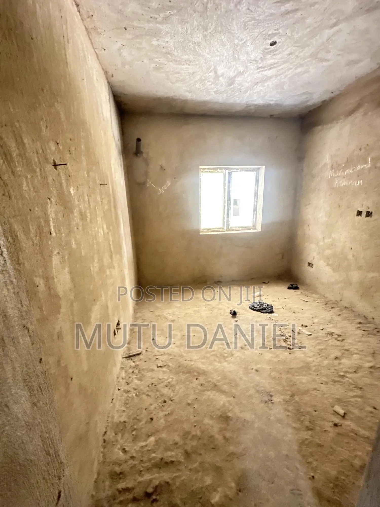 2bdrm Block of Flats in Lifecamp for sale