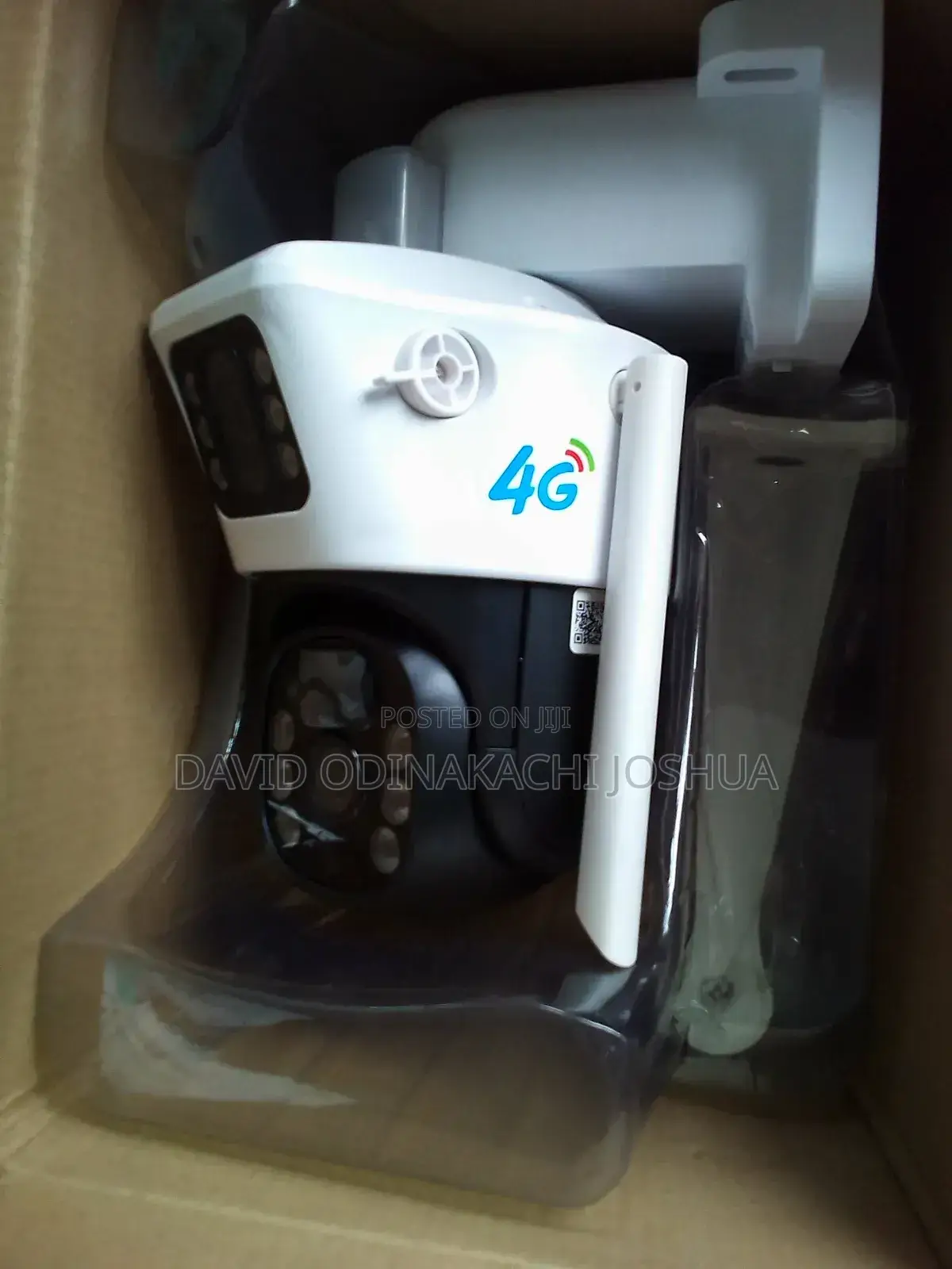 Professional Solar Two Screen Solar Camera