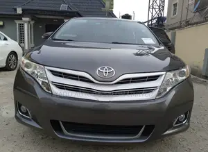Photo - Toyota Venza 2014 Gray