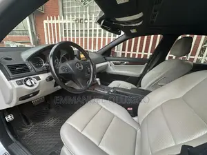 Mercedes-Benz C300 2010 Silver