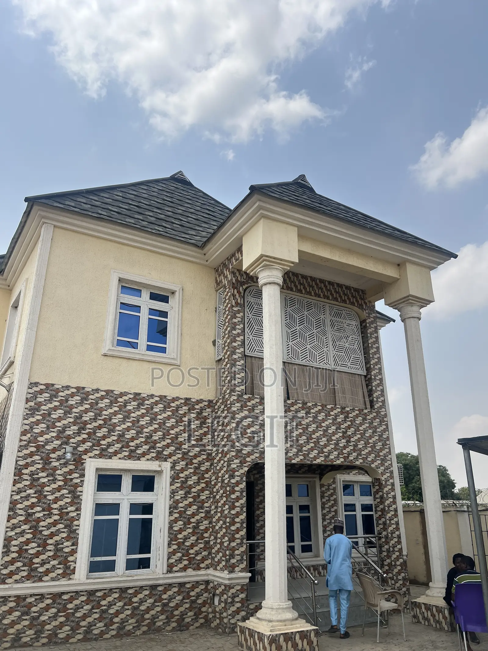 5bdrm Duplex in Minna for sale