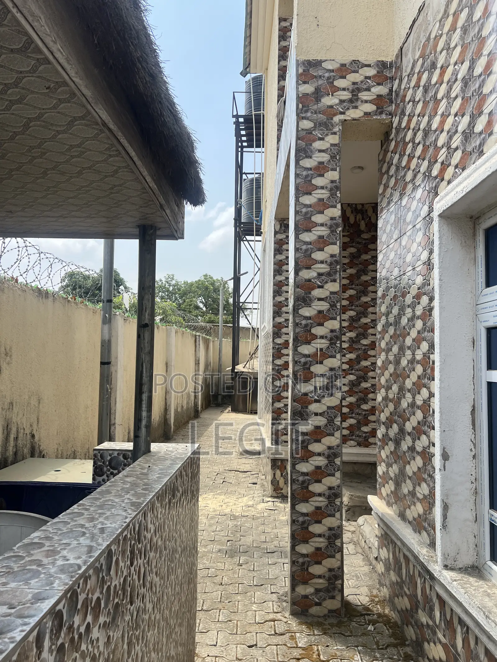5bdrm Duplex in Minna for sale