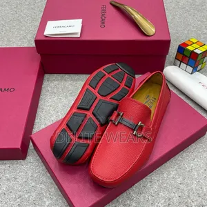 Photo - High-Quality Ferragamo Loafers Drivers