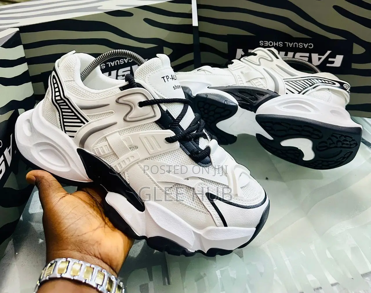 Tp- Alin Sneakers
