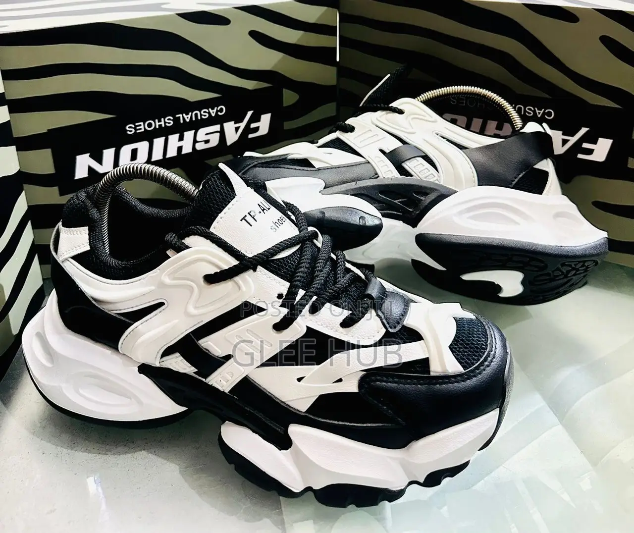 Tp- Alin Sneakers