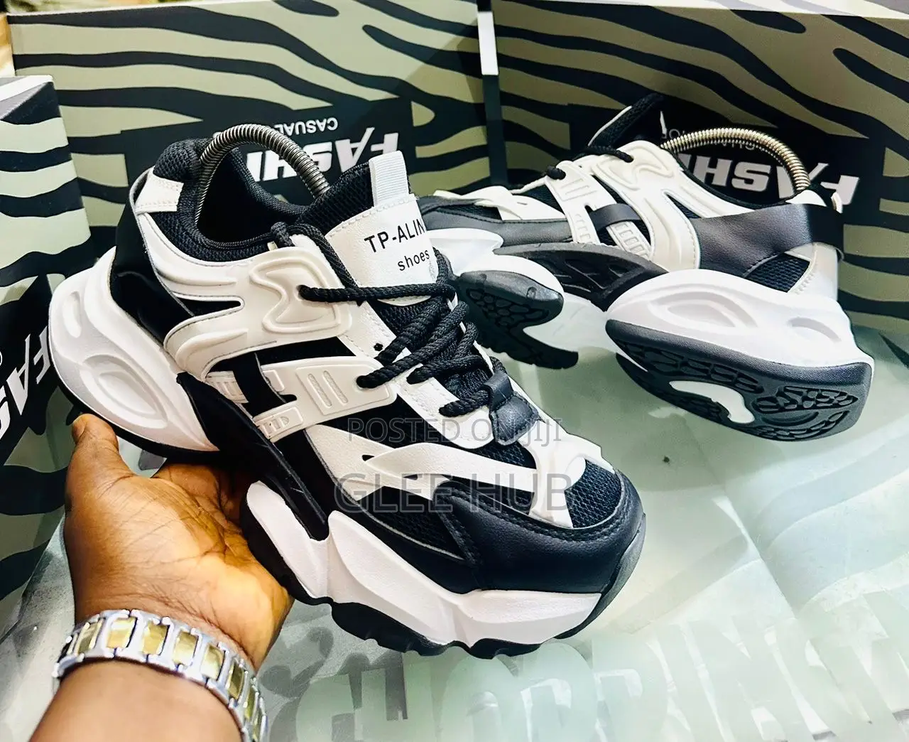 Tp- Alin Sneakers