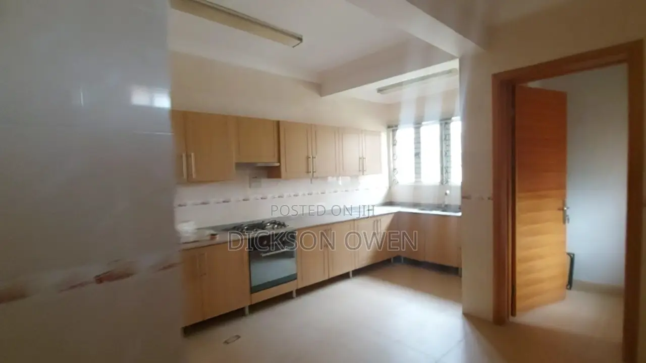 Furnished 3bdrm Duplex in Oshimili South for rent