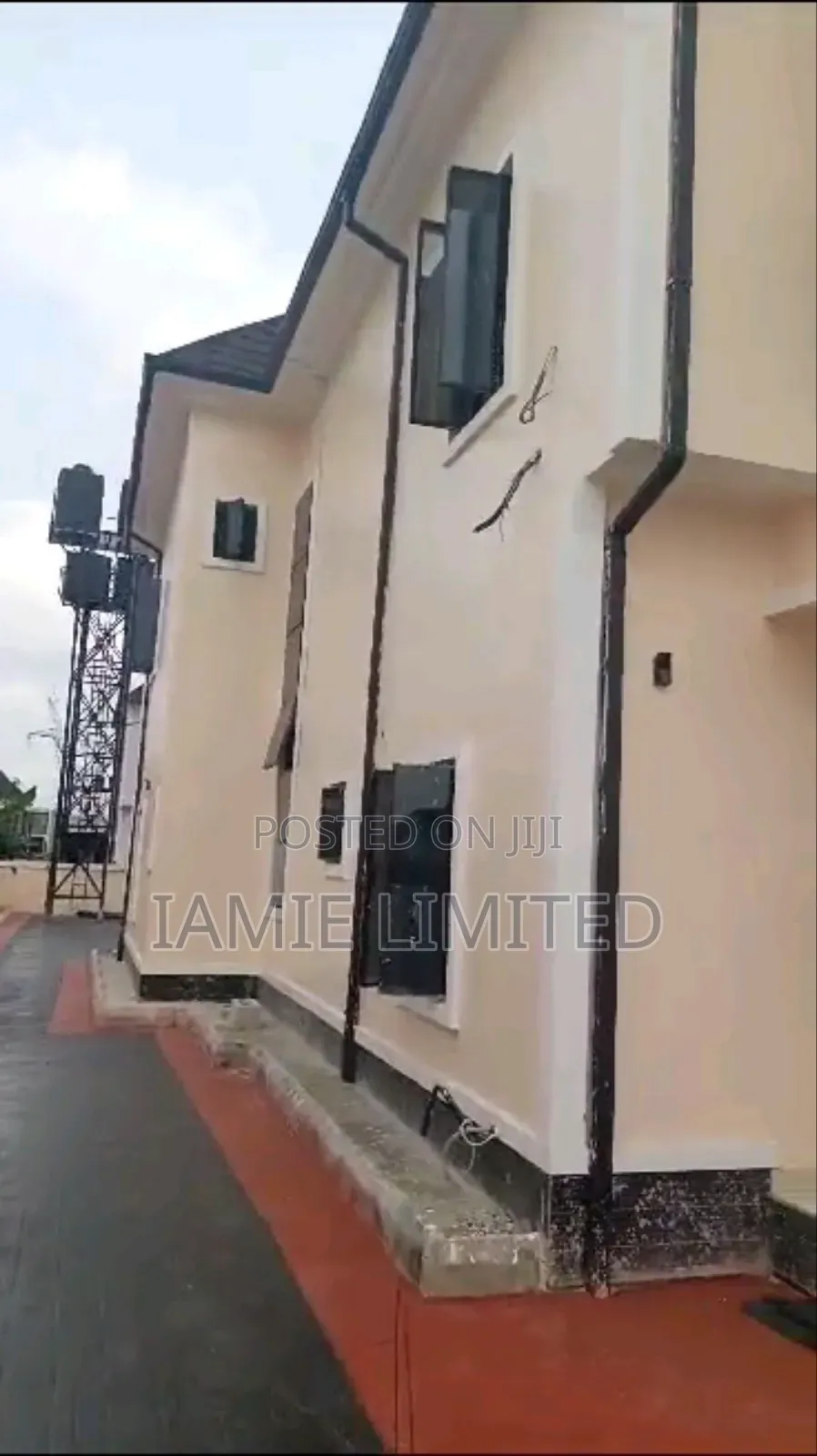5bdrm Duplex in Army Estate, Warri for rent