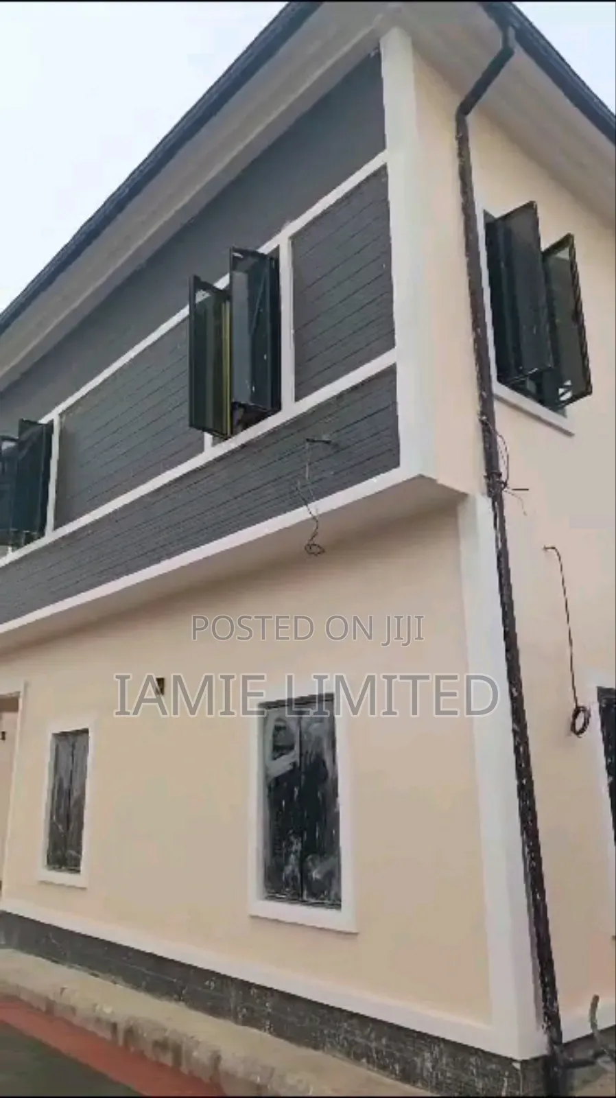 5bdrm Duplex in Army Estate, Warri for rent