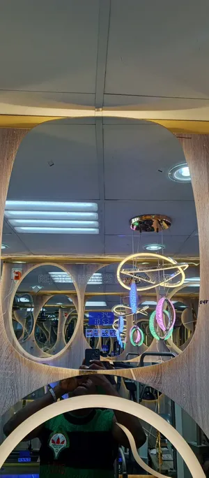Photo - 80 by 60 Led Mirror With Bluetooth