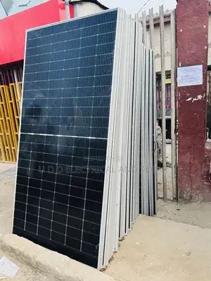650w Jinko Solar Panle by Fisher 144cell High-Voltage Panel