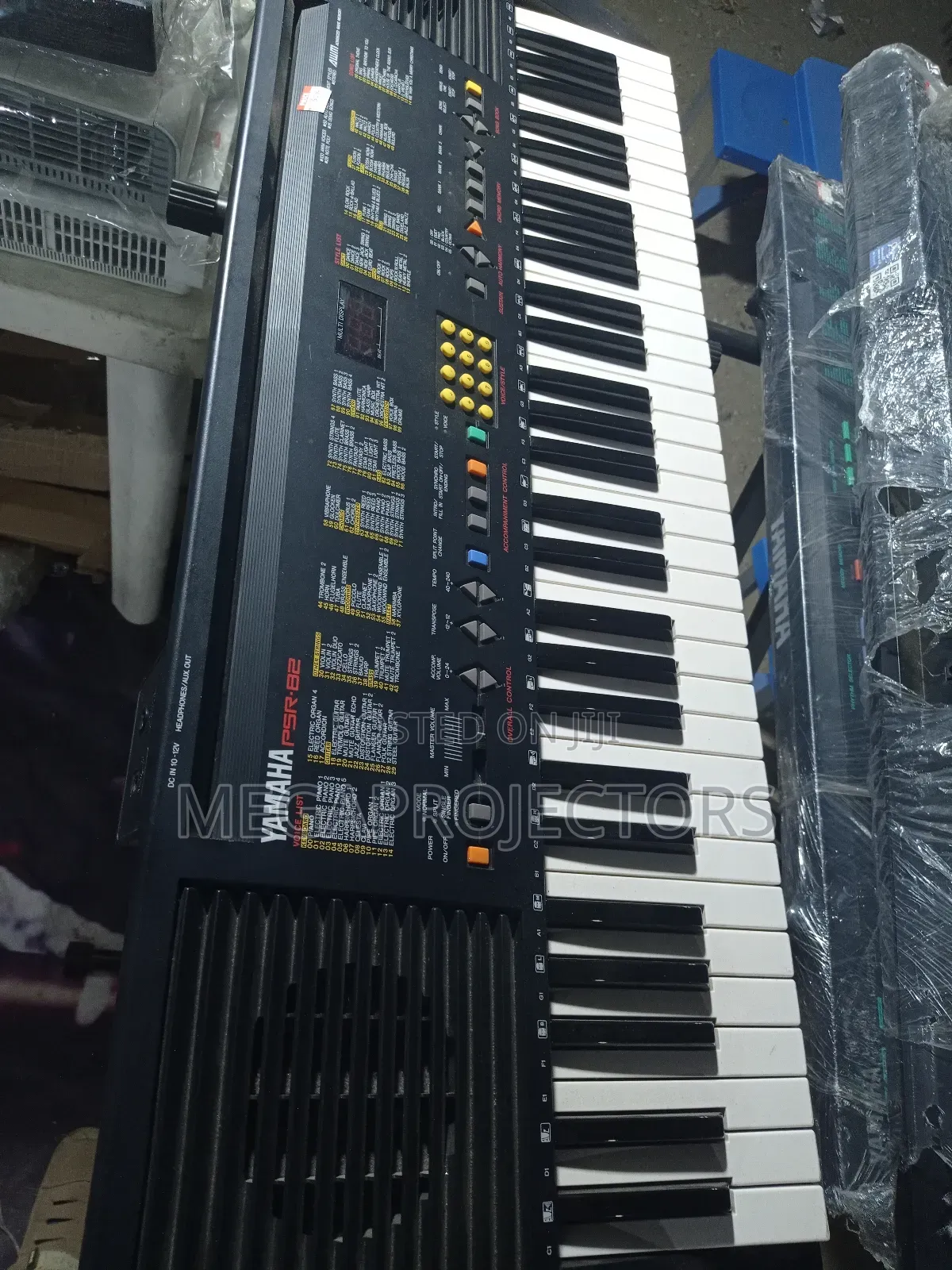 Yamaha Keyboard PSR -82