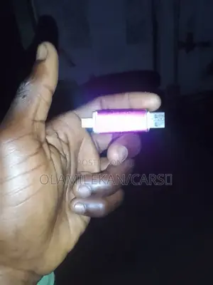 Photo - Flash Drive