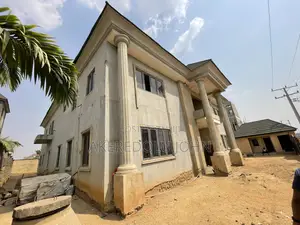 7bdrm Duplex in Jahi for sale