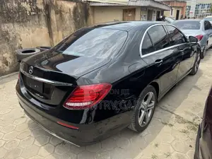 Mercedes-Benz E300 2019 Black