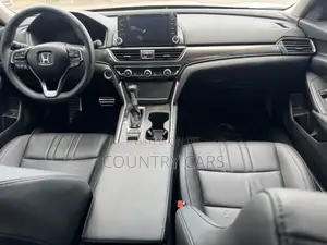 Honda Accord Sport 2.0T 2022 White