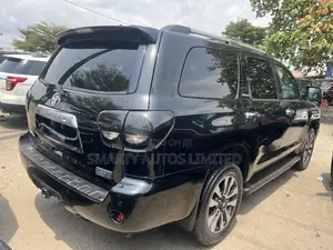 Toyota Sequoia 2015 Black