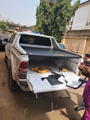 Hilux Cover Sliding Type