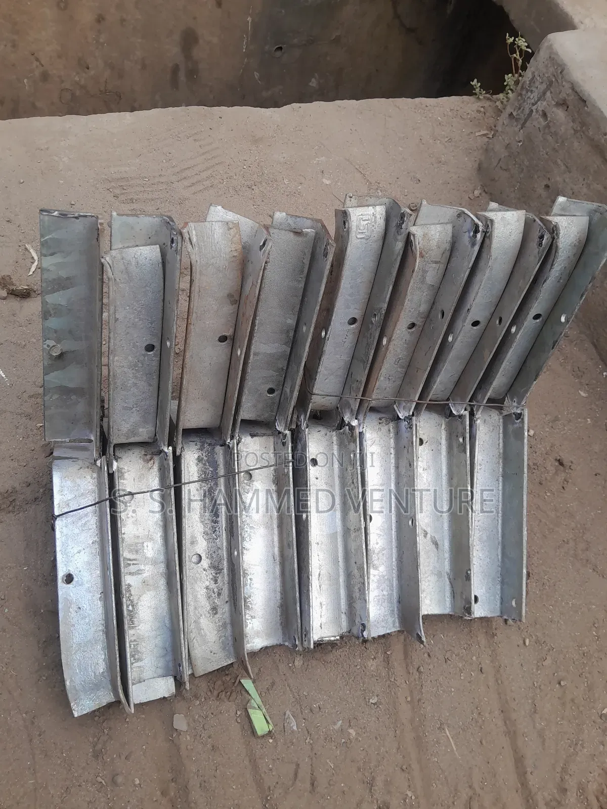 Original Gavalnized Angles Iron