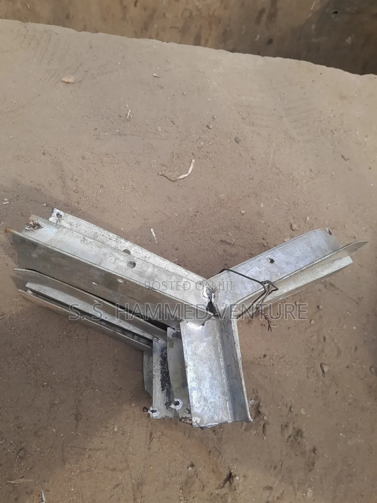 Original Gavalnized Angles Iron