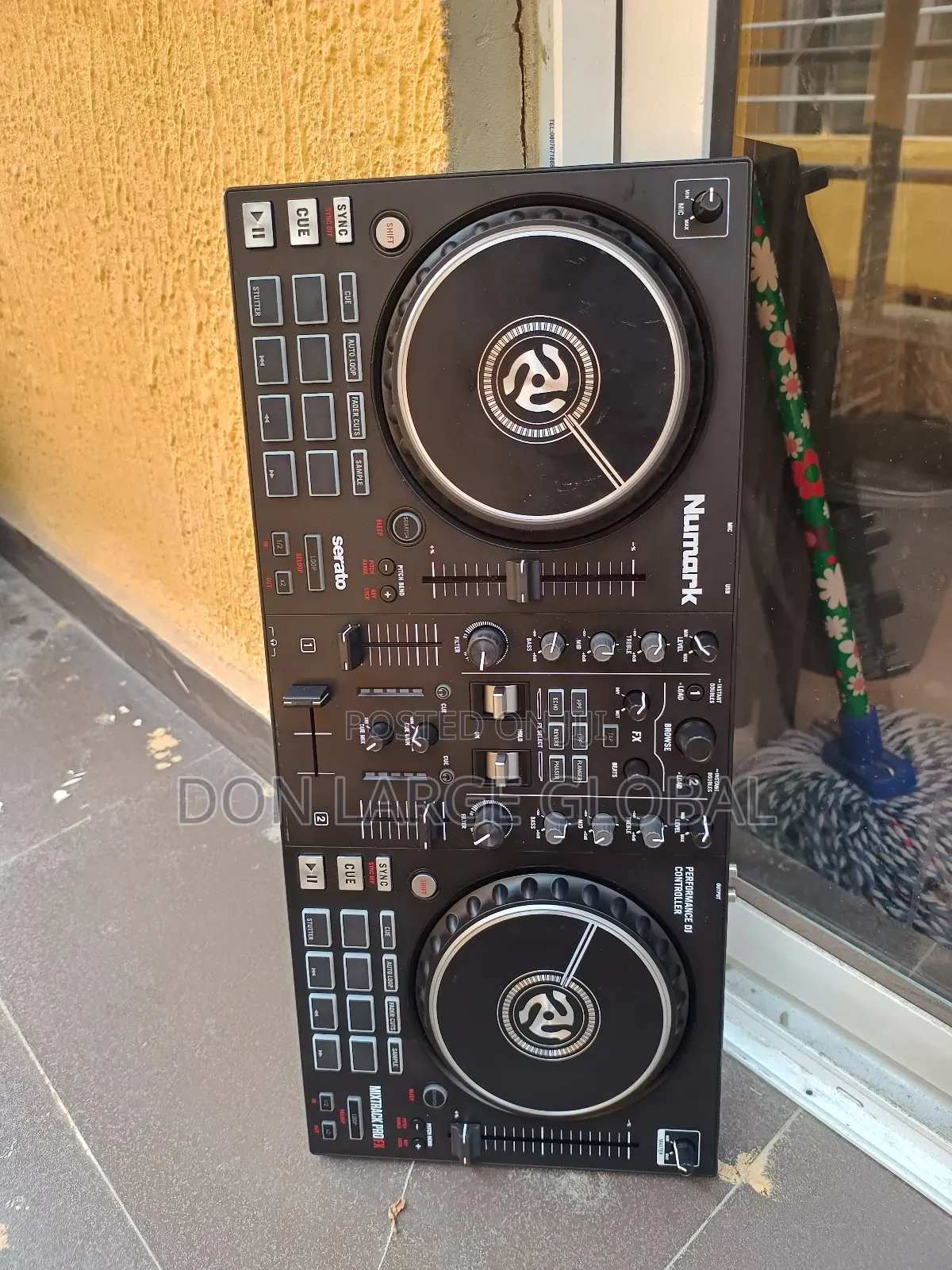 Numark Mix Track Pro Fx
