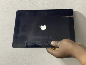 Apple iPad 10.2 (2020) 64 GB Gray