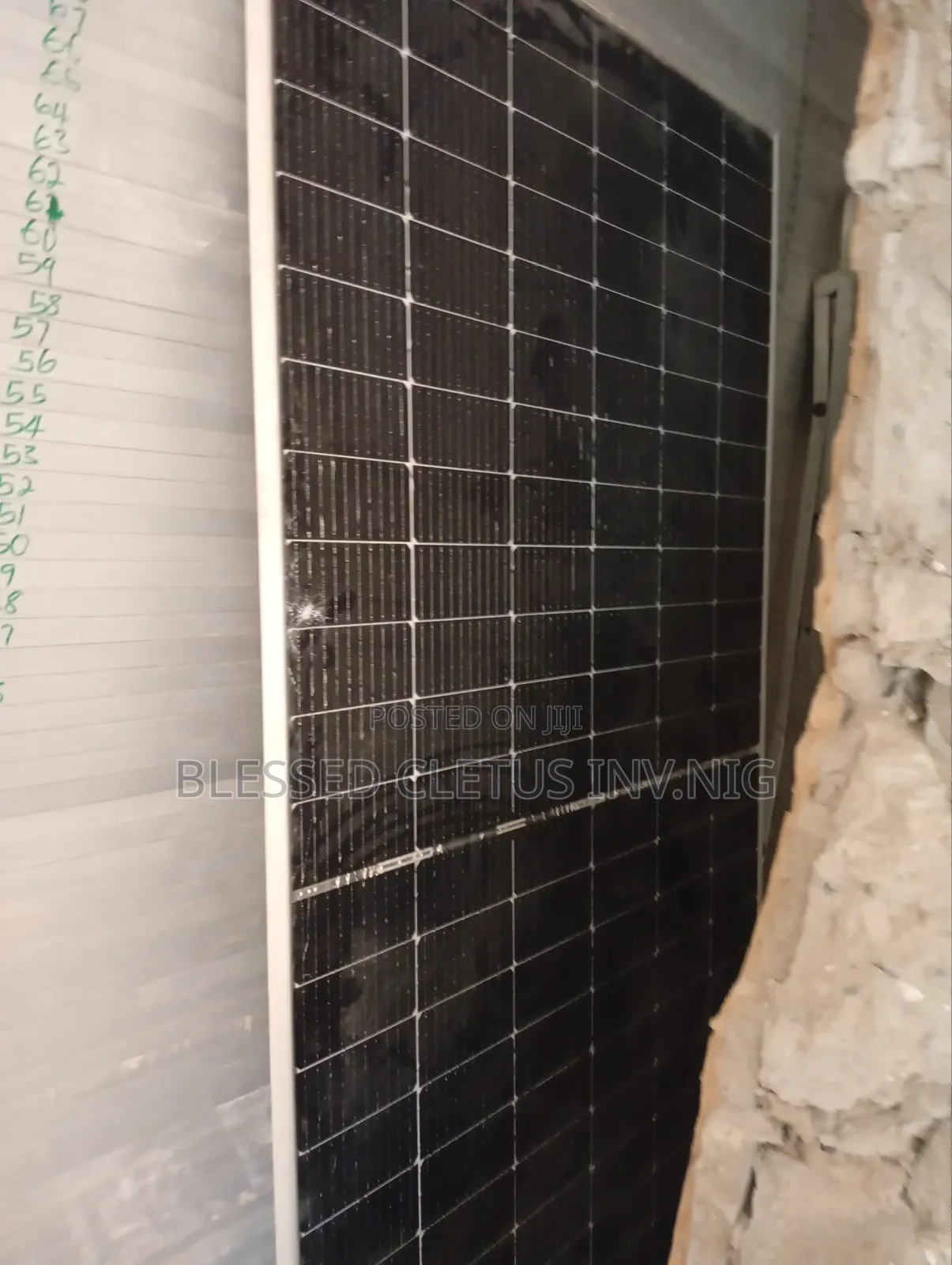 Complete 550 Watts Canadian Cells Solar Panel
