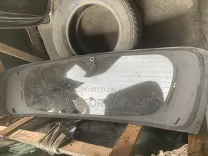 Back Boot Glass 2008-2013 Pilot