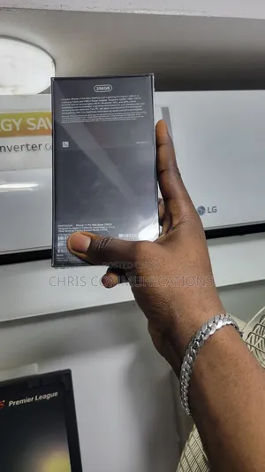 New Apple iPhone 11 Pro Max 256 GB Silver
