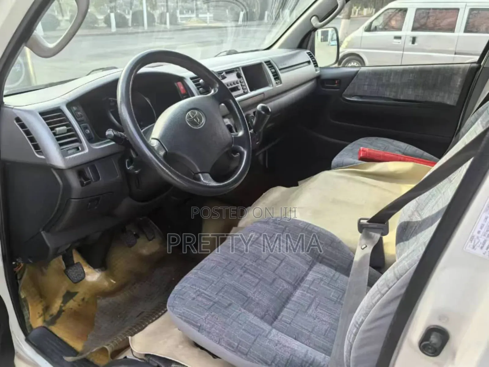 Toyota HiAce 2019 Beige
