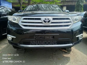 Toyota Highlander Limited 2012 Black