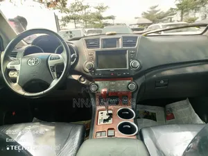 Toyota Highlander Limited 2012 Black