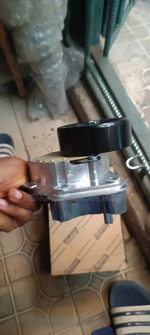 Fan Belt Tensioner Gx470, Lx470, 4runner, Land Cruiser 2uz