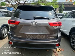 Toyota Highlander 2017 Gray