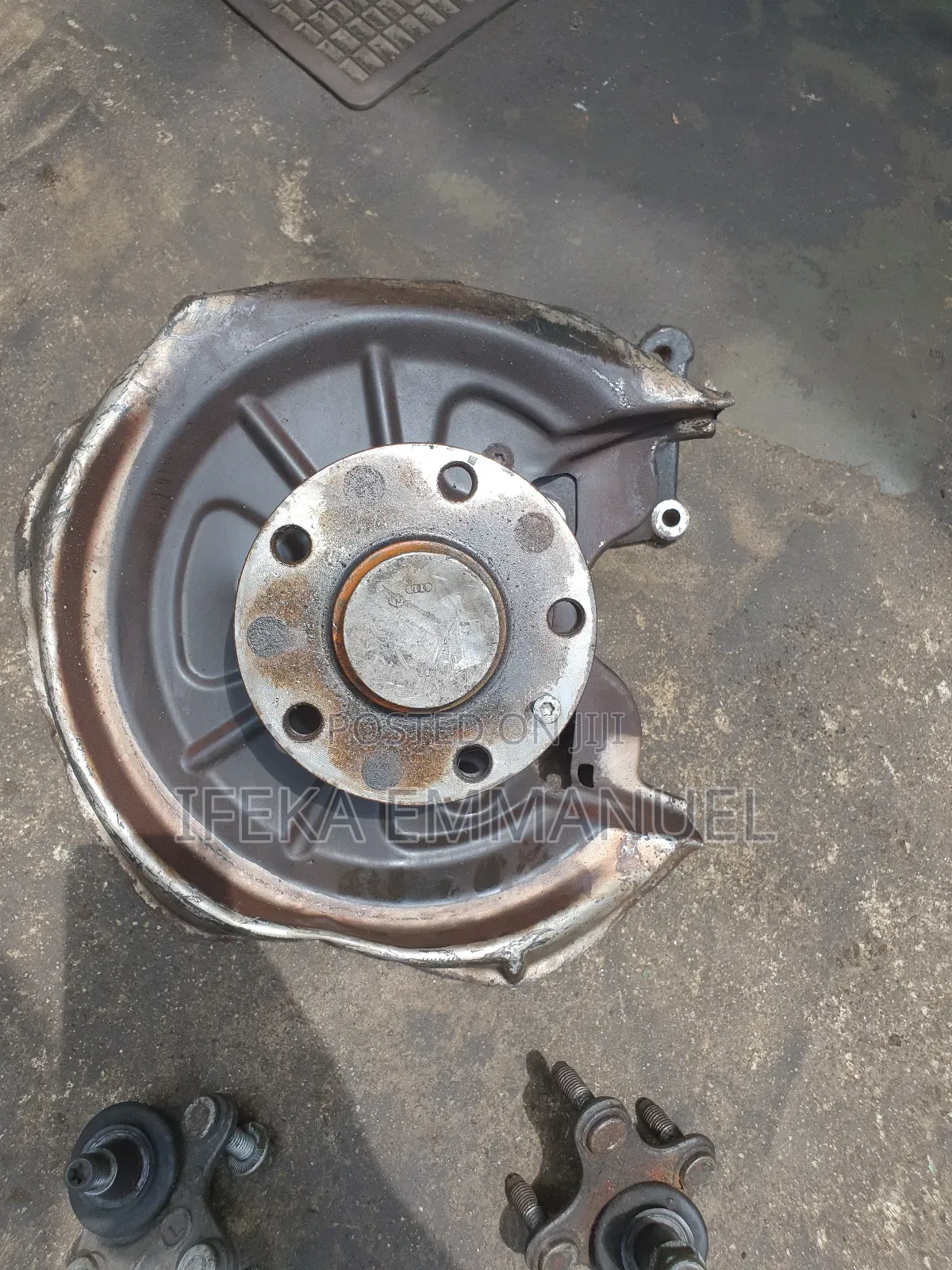 Back Hub Volkswagen Jetta