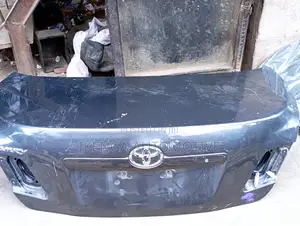 Boot Toyota Camry 2010