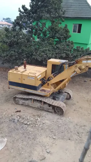 Photo - Fairly Used Excavator