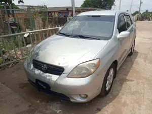 Photo - Toyota Matrix 2005 Silver